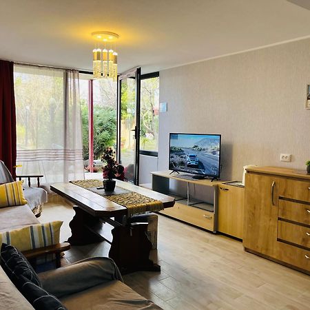 Guest House Poligloti Τελάβι Εξωτερικό φωτογραφία
