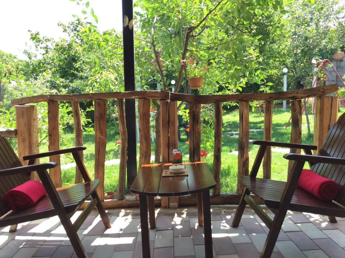 Guest House Poligloti Τελάβι Εξωτερικό φωτογραφία