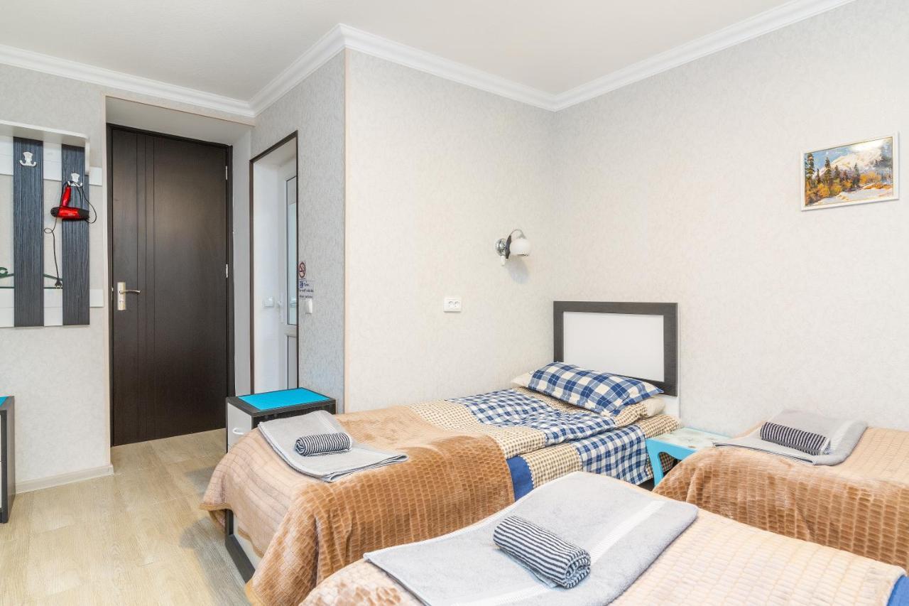 Guest House Poligloti Τελάβι Εξωτερικό φωτογραφία