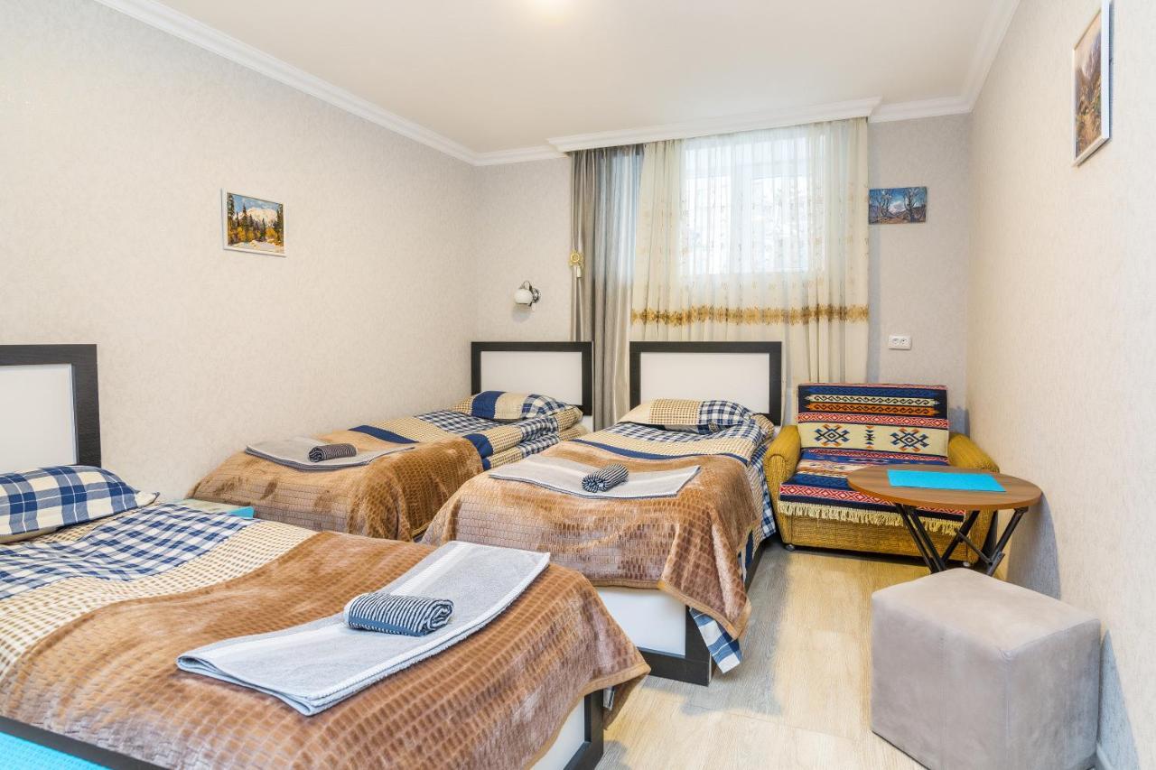 Guest House Poligloti Τελάβι Εξωτερικό φωτογραφία